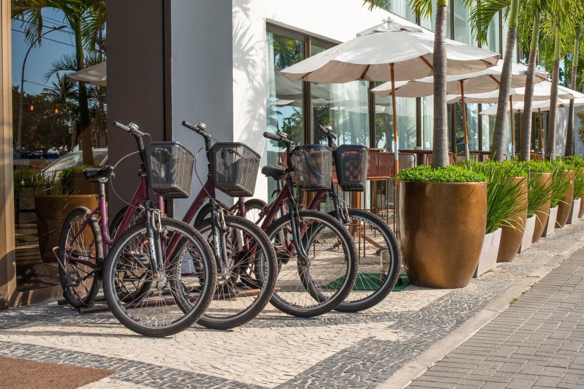 מלון ריו דה ז'ניירו Lifestyle Laghetto Collection מראה חיצוני תמונה Bicycles at the Four Seasons Hotel, Miami