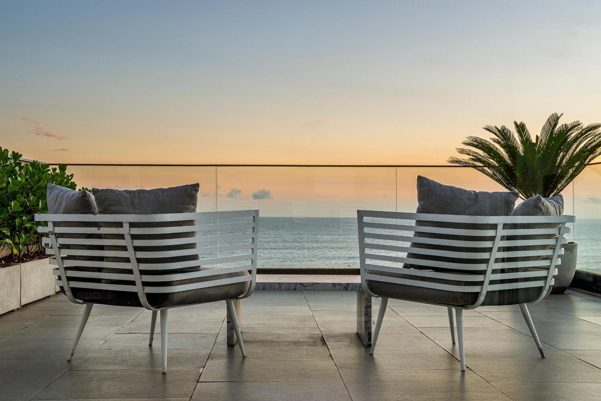 מלון ריו דה ז'ניירו Lifestyle Laghetto Collection מראה חיצוני תמונה The 3D rendering of the balcony of a penthouse apartment in the proposed development
