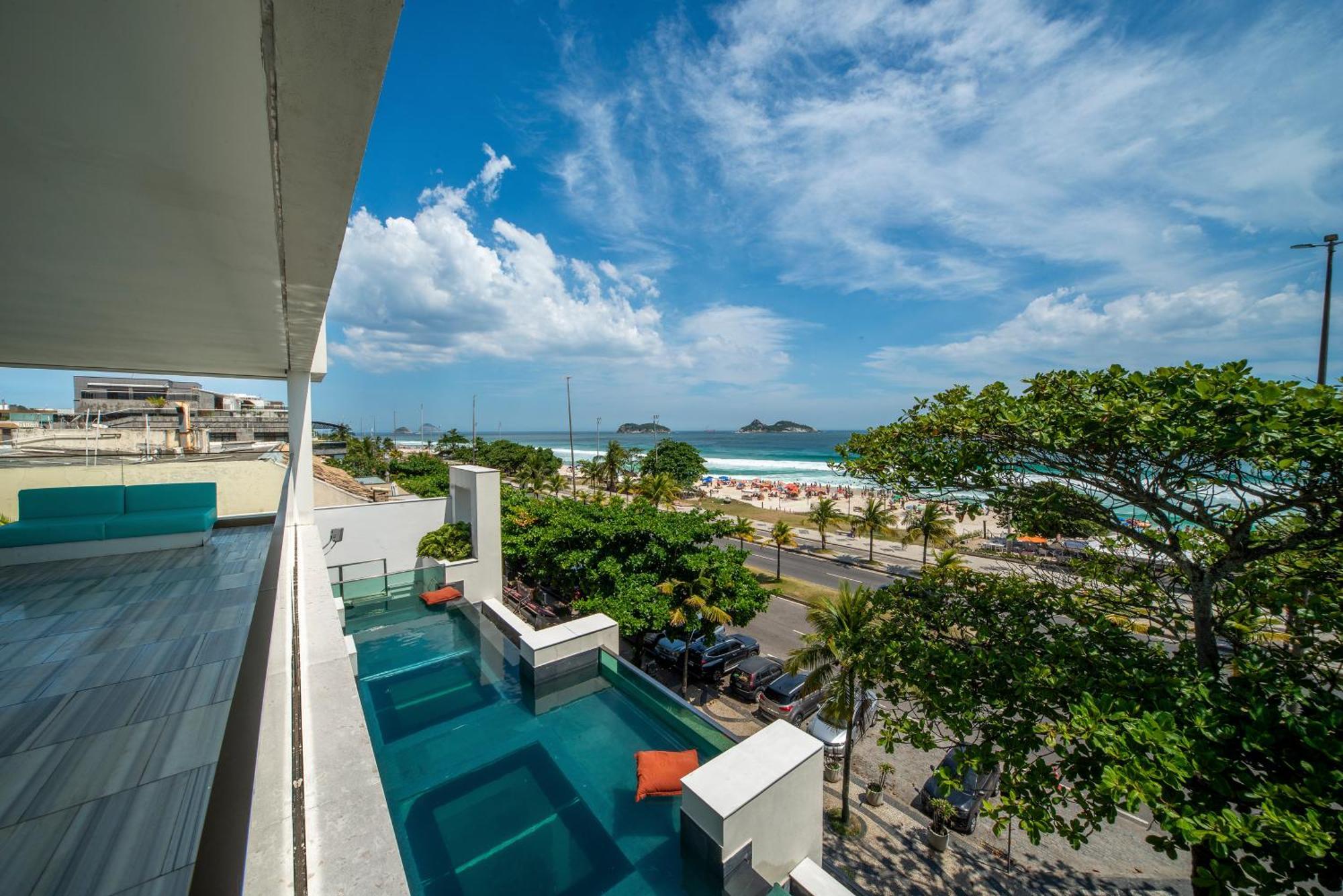 מלון ריו דה ז'ניירו Lifestyle Laghetto Collection מראה חיצוני תמונה View of the beach from the hotel